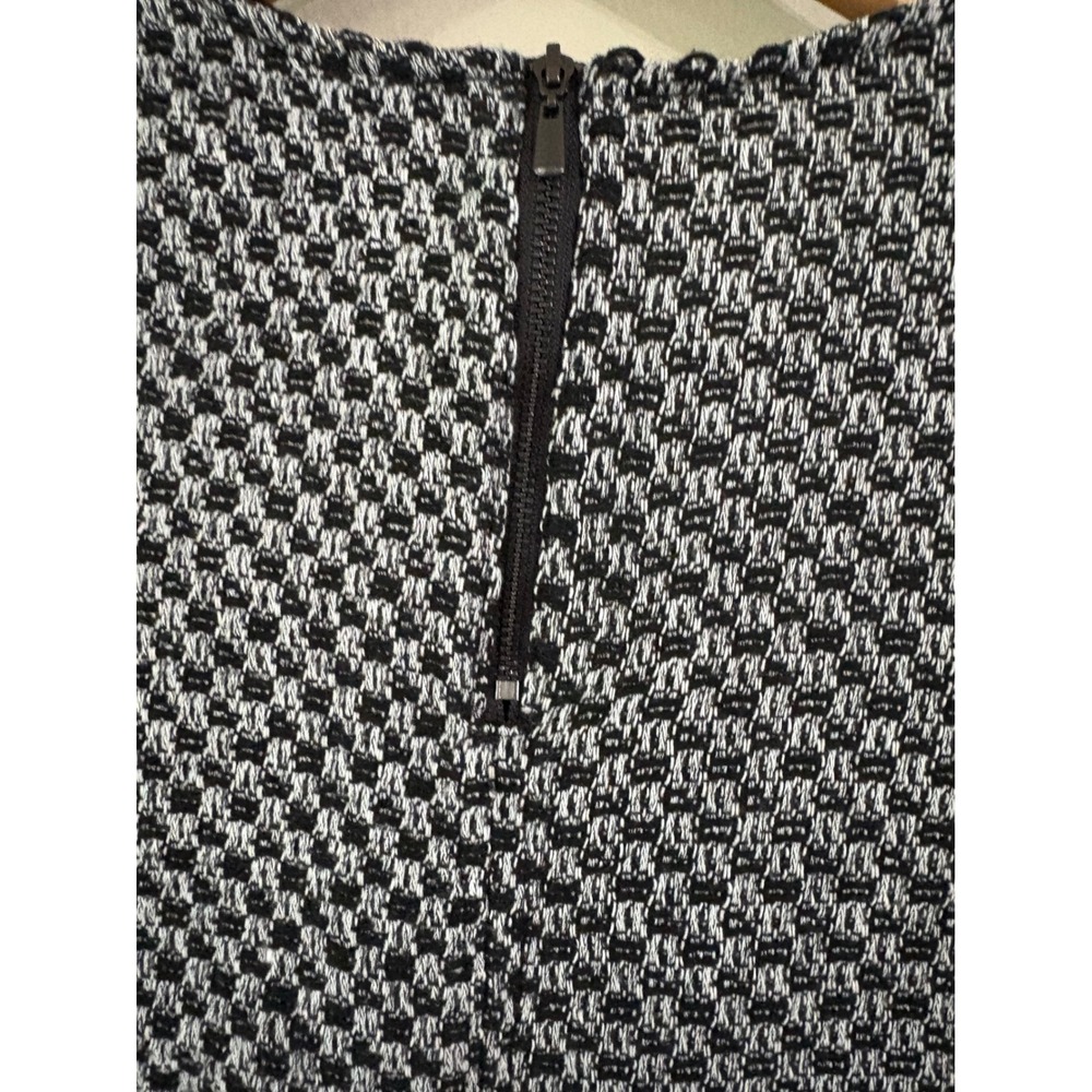 Who What Wear Womens Medium Jet Black Tweed Fringe Hem Short Sleeve Blouse NWT - Picture 8 of 9